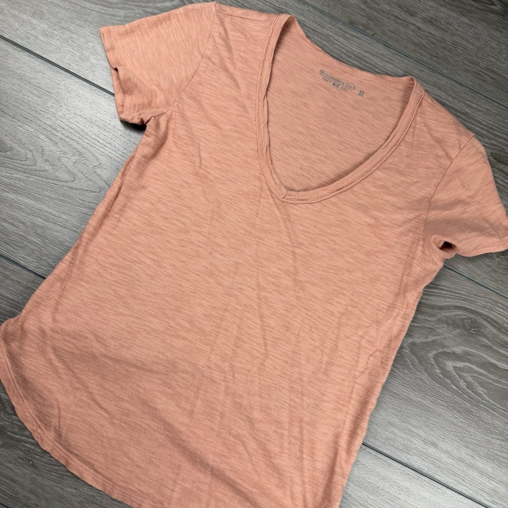 Abercrombie‎ & Fitch Women's V Neck Soft AF Short Sleeve Tee Orange XS